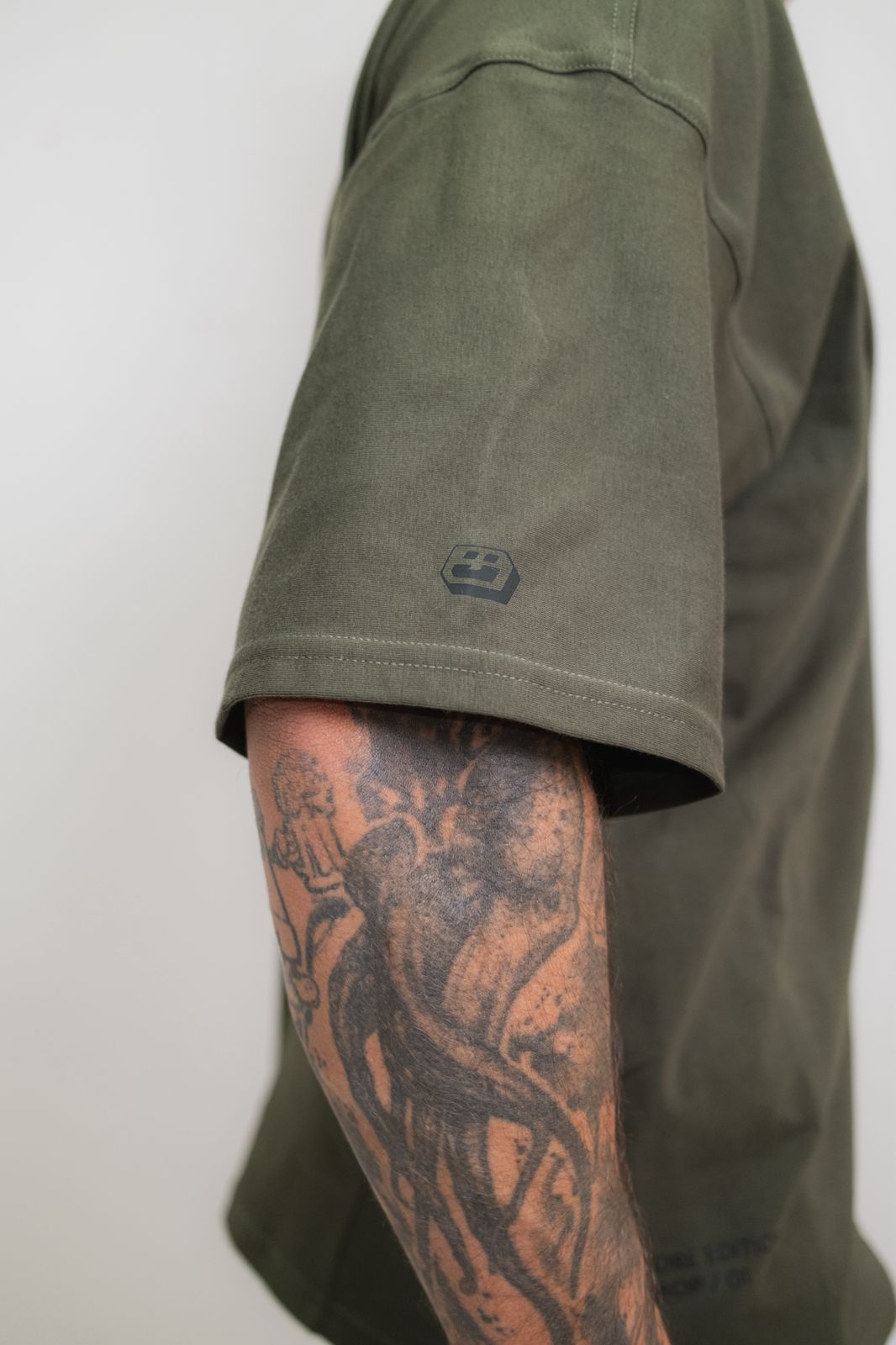 Pocket Tee MTB Jappy Orígenes Deep Olive Unisex - vista 4