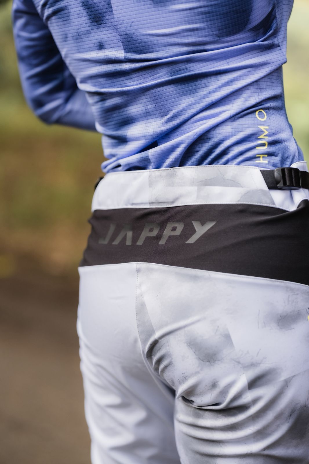 Pantalón ash grey – Mujer