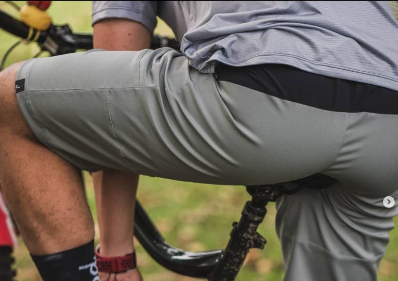 Pantaloneta MTB - ENDURO hombre  - GRIS