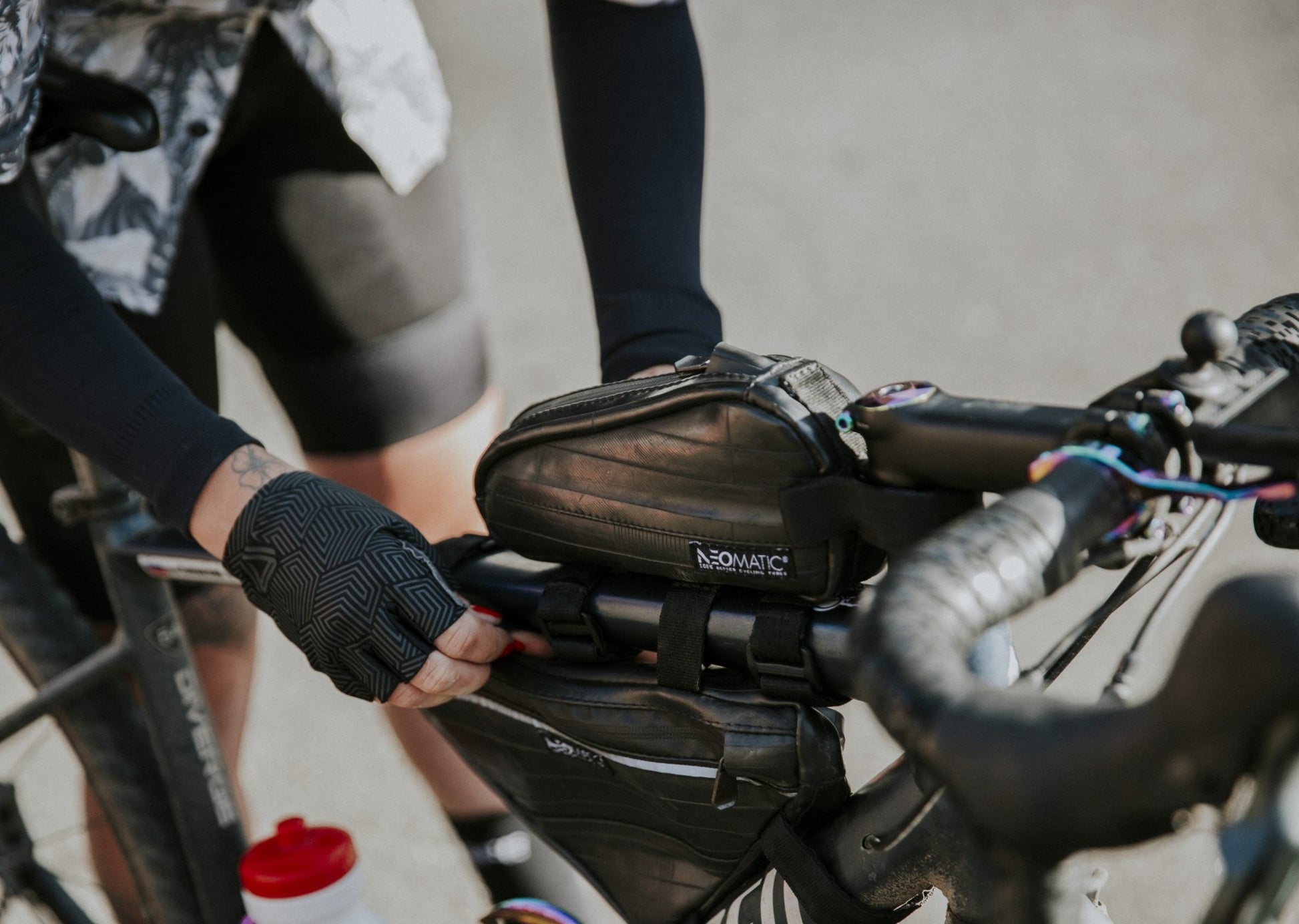 Modo de Uso  - Bolsa de herramientas para bicicleta de neumáticos reciclados